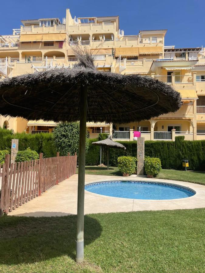 Bed & Breakfast Benalmadena Habitacion En Piso Compartido ภายนอก รูปภาพ